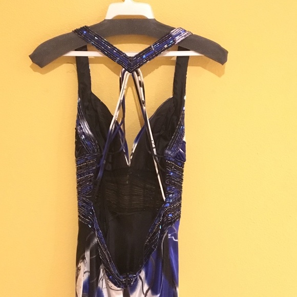 Cache Prom Dress - Picture 3 of 4